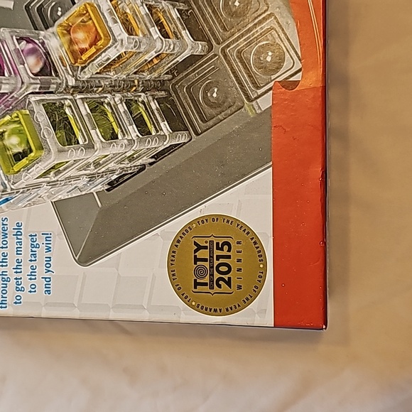 Thinkfun Gravity Maze: Falling Marble Logic Game - Picture 4 of 5